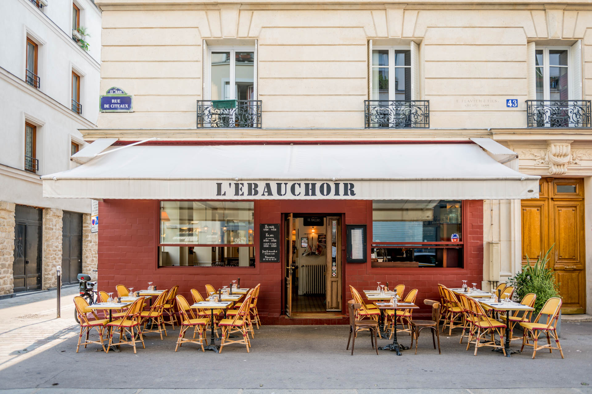 L'ébauchoir, rue de Citeaux, Paris